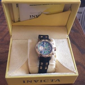 Invicta women’s scuba pro diver watch